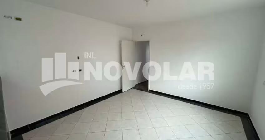Casa comercial com 2 pavimentos, 4 vagas. na vila madalena. aproximadamente 700 metros do metrô.
