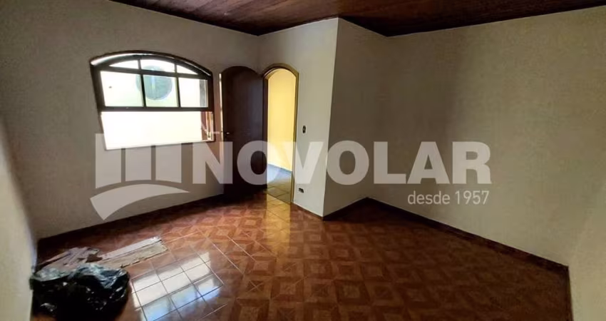 Casa Térrea com Quintal na Vila Maria ? 2 Dormitórios