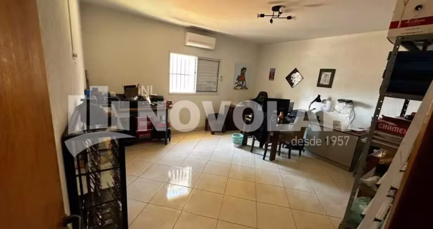 Oportunidade na Vila Sabrina! Sobrado Semi Novo com Suíte, Gourmet e 4 Vagas!