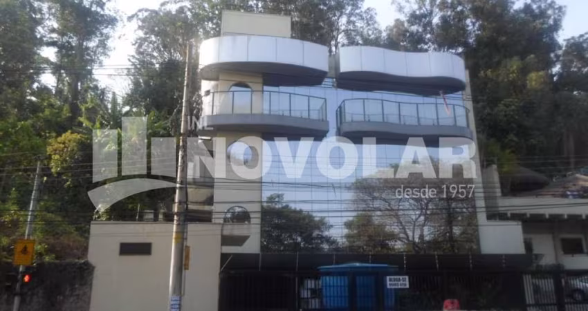 Prédio Comercial em Santana