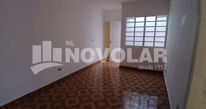 Casa Asobradada no Pq. Edu Chaves, 2 dormitórios