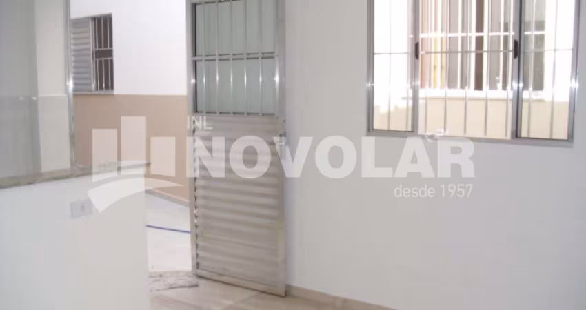Casa em Condomínio na Vila Maria com 1 Dormitório