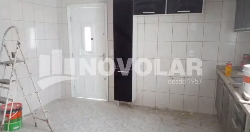 Casa térrea para locação no mandaqui  2 dormitórios, quintal amplo e 3 vagas de garagem