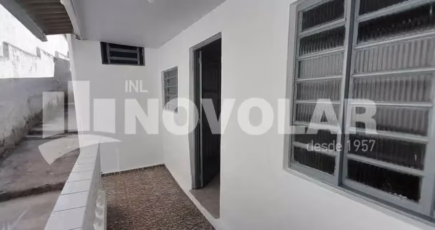 Casa térrea no jardim japão - 1 dormitório e 1 suíte