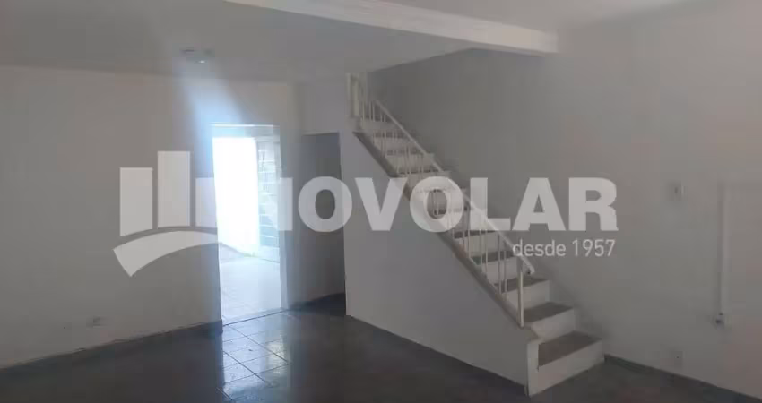 Sobrado, 2 dorms , sala ,cozinha uma vaga e quintal, vila maria baixa