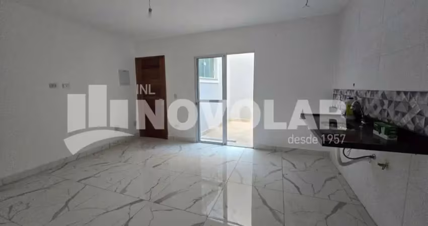 Apartamento com 2 dormts, 1 vaga coberta, quintal, cond.  baixo com elevador, vila nivi