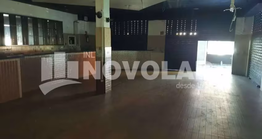 Renda dupla em localização premium: prédio residencial e comercial + 4 aptos de alto potencial!