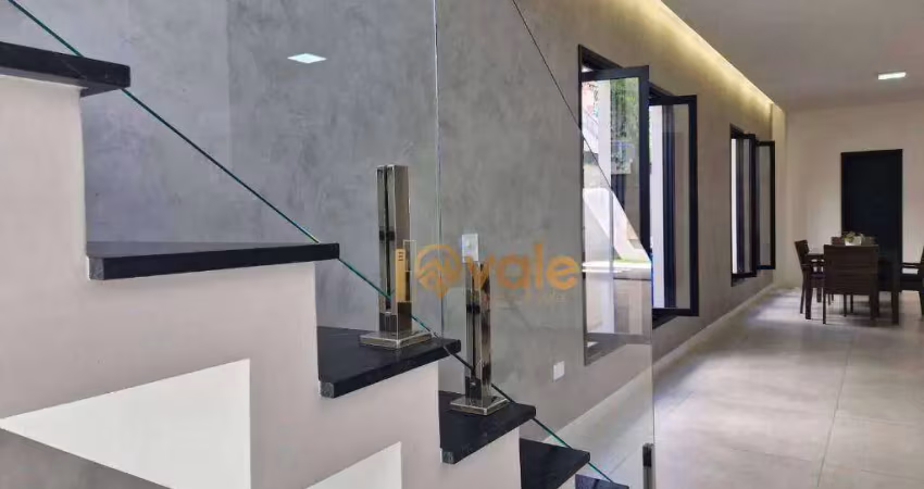Casa à Venda, 3 Suítes, 230m2 - CRYSTAL PARK - Jacareí/SP
