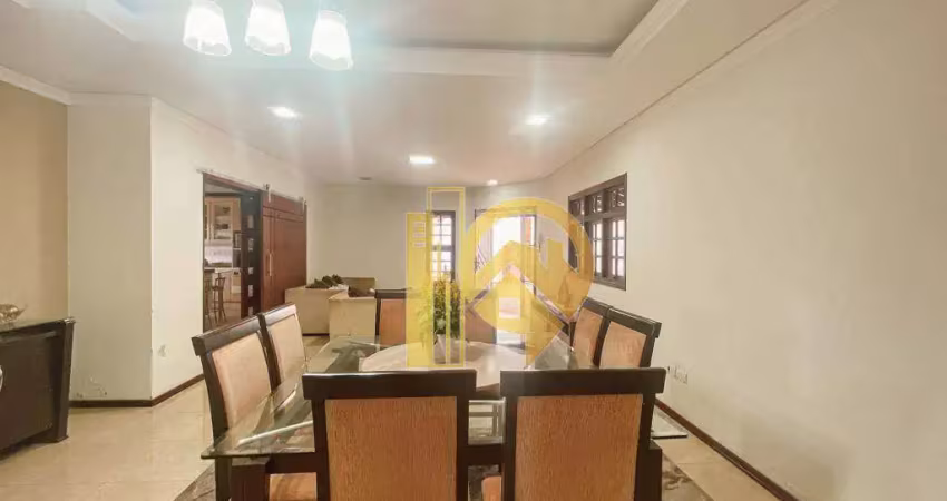 Sobrado com 3 dormitórios à venda, 358 m² por - Jardim Santa Maria - Jacareí/SP