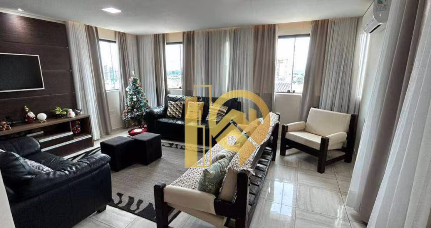 Casa com 4 dormitórios à venda - Centro - Jacareí/SP