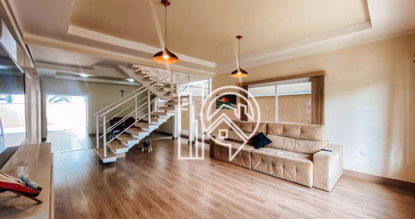 Casa à venda com 275m² - Quintas do Villa Branca - Jacareí/SP