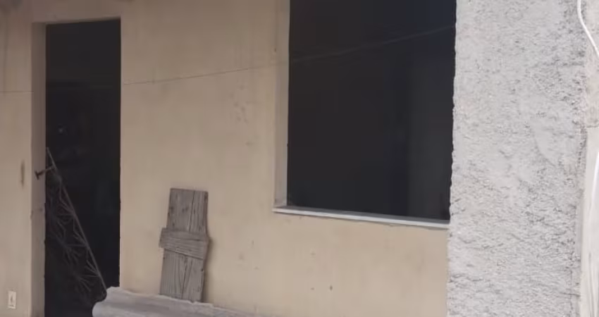 VENDO CASA EM FASE DE ACABAMENTO