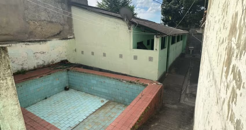 VENDO 3 CASA COM 3 E 2 QUARTOS - NOVA IGUAÇU-RJ