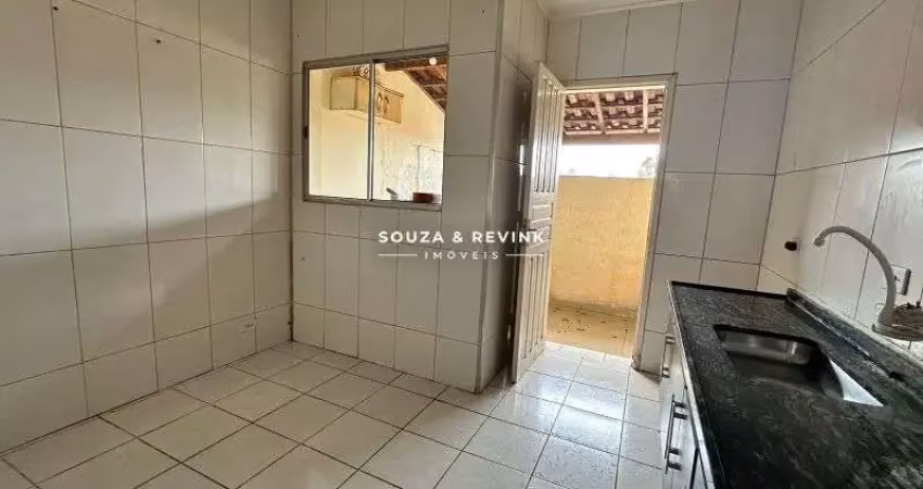 Casa à Venda em Condomínio - 2 dormitórios por R$ 269.000,00
