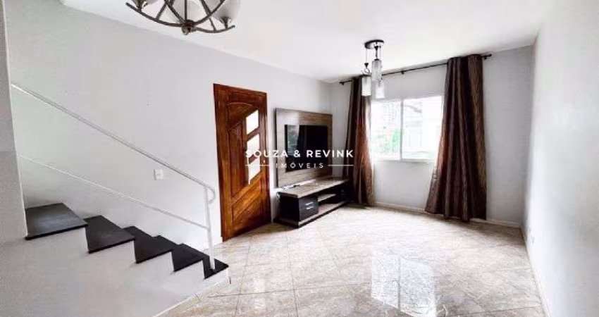 Casa à Venda em Barueri com 2 dormitórios e Quintal Grande no Condominio Nova Barueri
