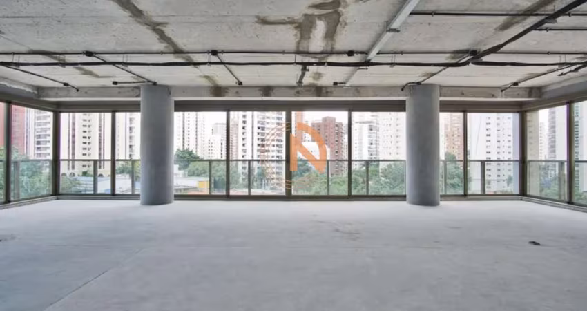 Vila Nova Conceição: Apartamento de Luxo Pronto para Morar, 358m² e 4 Suítes. Agende sua Visita!