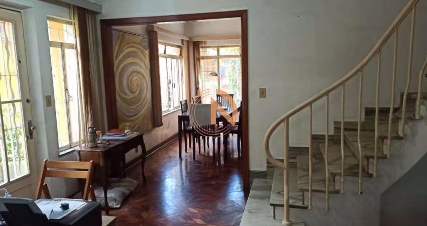 Sobrado amplo na Pompéia próximo a tudo que sua família precisa