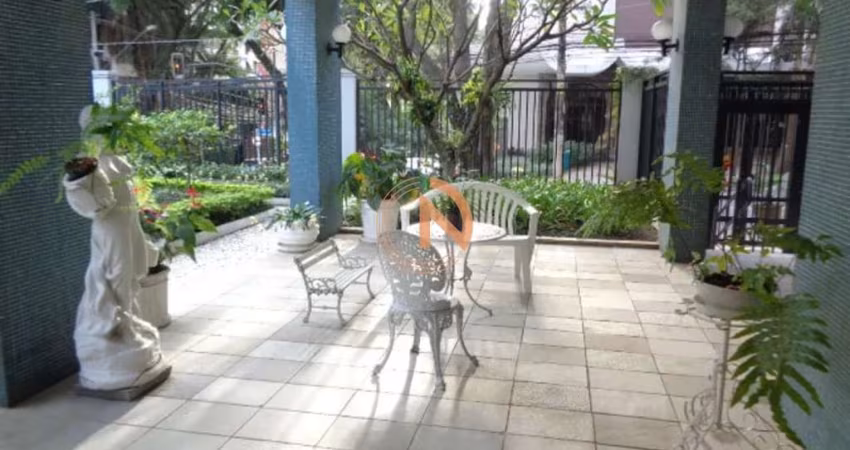 Apartamento 3 Quartos(1 suíte) e 2 vagas no Jardim Paulista com 178m2