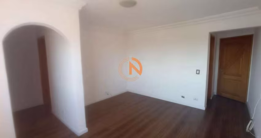 Apartamento com 2 Quartos à Venda, 56 m² por R$ 265.000