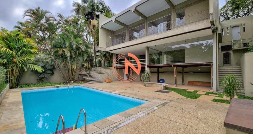 Casa Explendida em rua fechada no Morumbi