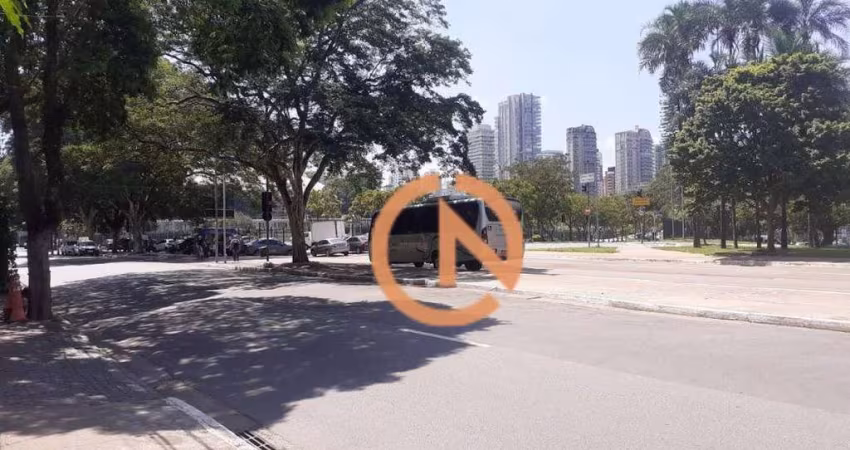 Sobrado Residencial à venda, Ibirapuera, São Paulo - SO0673.