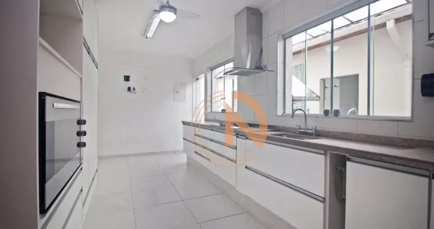Sobrado residencial em moema com 3 suites, uma master com closet e elevador,
