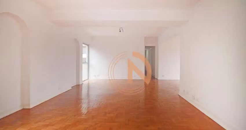 Apartamento espaçoso para locação com 160m², 4 suítes, 5 banheiros e 2 vagas