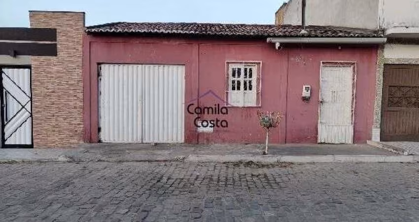 Casa à venda no bairro Centro - Jacobina/BA