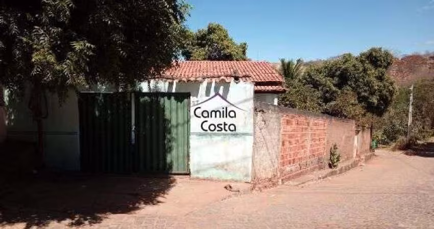 Casa à venda no bairro Centro - Jaborandi/BA