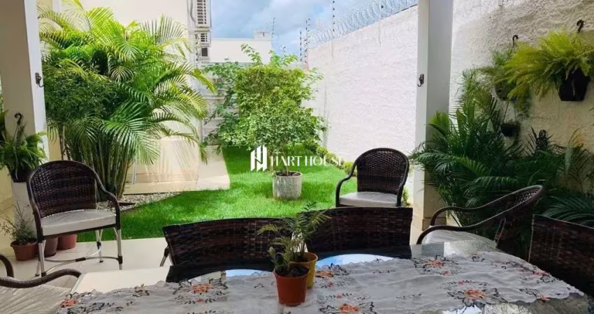 Casa térrea com quintal  condomínio vista residence, cuiabá-mt