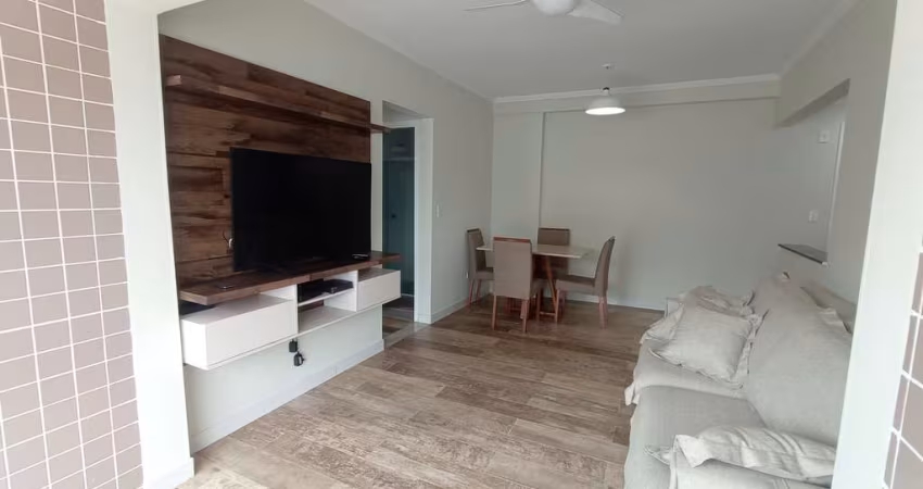 Lindo apartamento DECORADO de 2 dormitórios com suíte a venda no Canto do Forte em Praia Grande