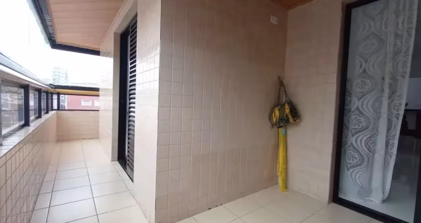 Apartamento amplo de 2 dormitórios e suíte, no bairro da guilhermina em praia grande