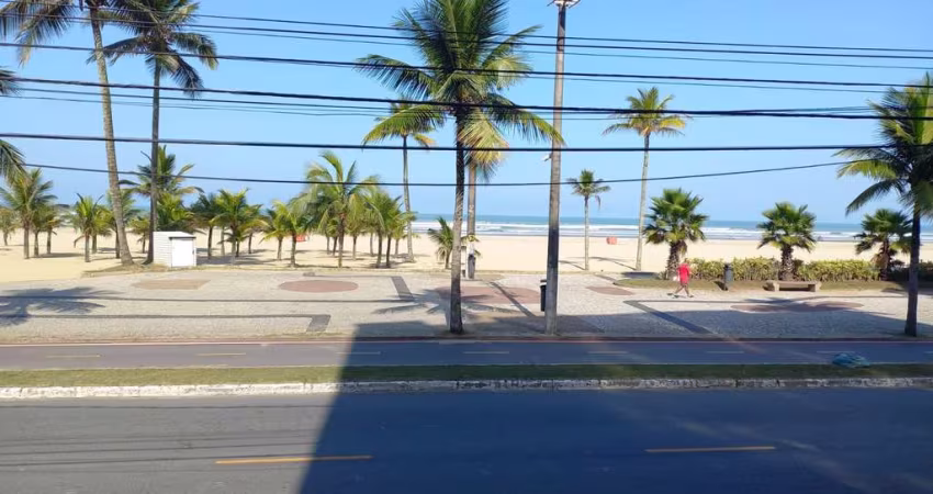 OPORTUNIDADE DE LUXO!!!   Apartamento fantástico! Amplo, com 3 dormitórios, 02 suítes, vista para o mar,  1 vaga de garagem, Área Lazer, Guilhermina -