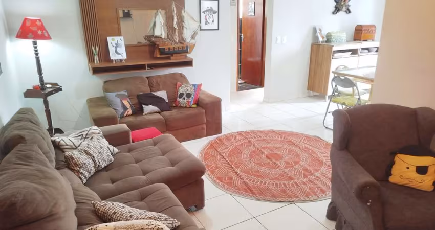Apartamento à venda na Guilhermina, Praia Grande-SP: 2 quartos, 1 banheiro, 1 vaga, 67m² de área.