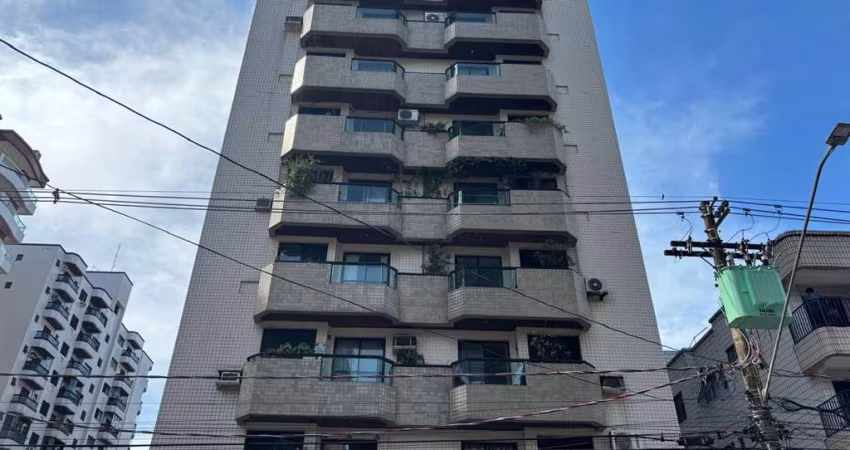 Apartamento à venda na Guilhermina, Praia Grande-SP: 2 dormitórios, 2 salas, 1 banheiro, 1 vaga de garagem, 70m². Venha conferir!
