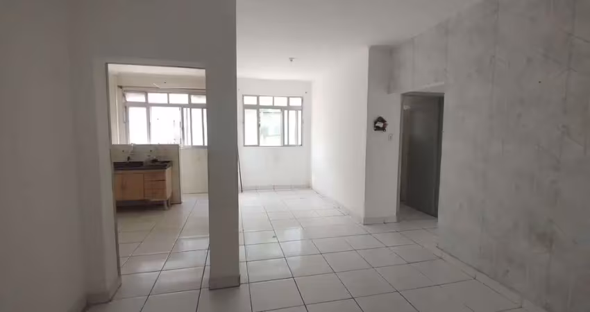 Apartamento à venda em praia grande-sp, bairro guilhermina, 2 quartos, 1 sala, 1 banheiro, 1 vaga de garagem.