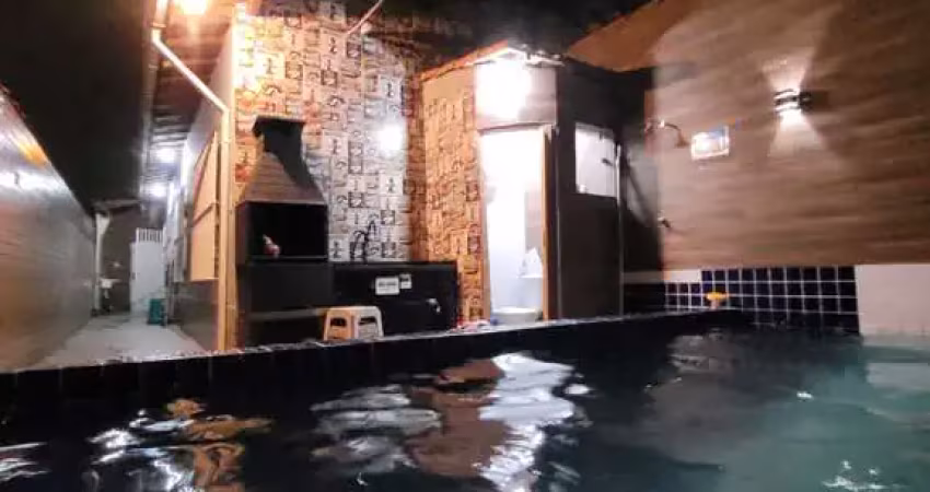 Casa com piscina e churrasqueira locação em praia grande-sp: 2 quartos, 2 salas, 2 banheiros, 2 vagas de garagem - bairro caiçara, 76,00m².