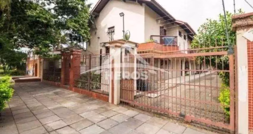 Casa em condomínio fechado com 3 quartos à venda na Rua Dona Zulmira, 353, Cavalhada, Porto Alegre