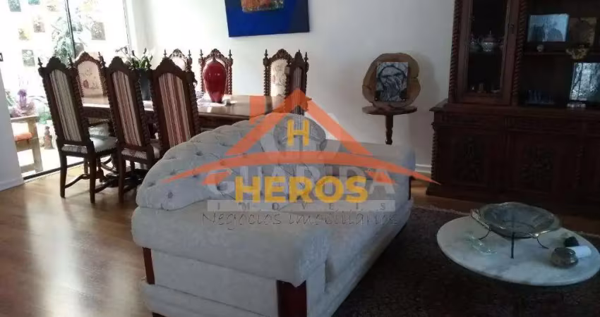 Casa com 3 quartos à venda na Rua Criciúma, 258, Guarujá, Porto Alegre