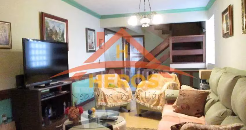 Casa com 3 quartos à venda na Rua Antônio Divan, 331, Teresópolis, Porto Alegre