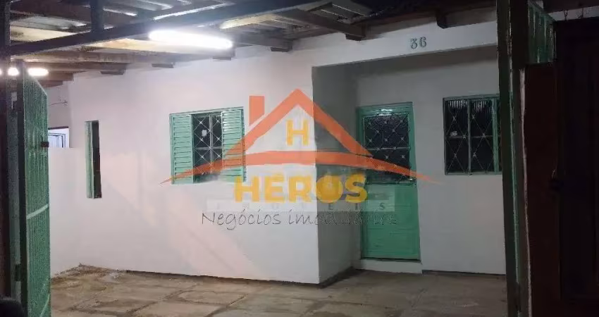 Casa com 3 quartos à venda na Rua Doutora Lucila Lopes, 36, Restinga, Porto Alegre