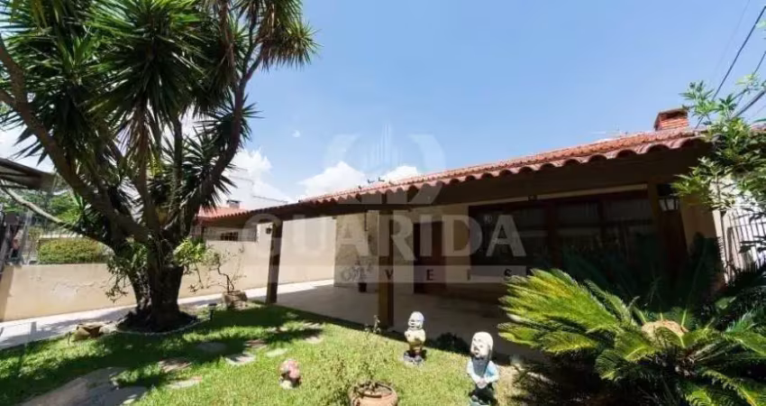 Casa com 3 quartos à venda na Rua Conrado Ferrari, 109, Jardim Isabel, Porto Alegre