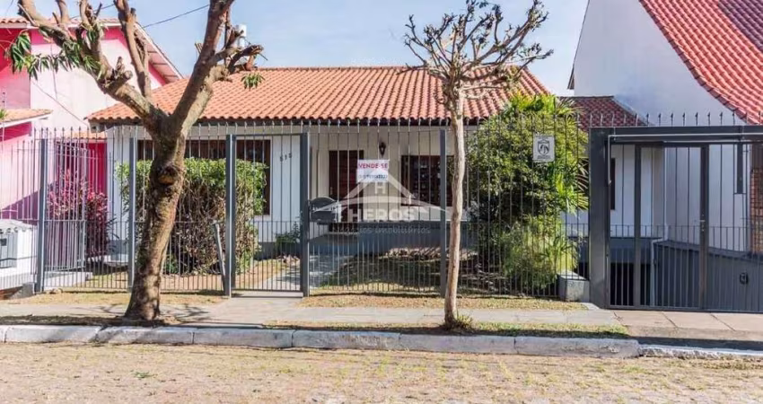 Casa com 4 quartos à venda na Rua Alcebíades Antônio dos Santos, 513, Nonoai, Porto Alegre