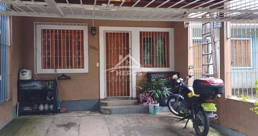 Casa com 2 quartos à venda na Rua do Schneider, 1084, Hípica, Porto Alegre