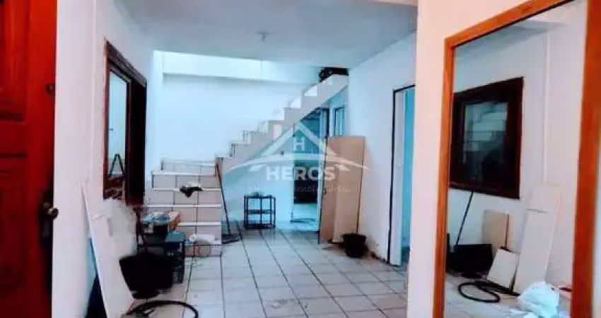 Casa com 2 quartos à venda na Rua da Prudência, 396, Cavalhada, Porto Alegre
