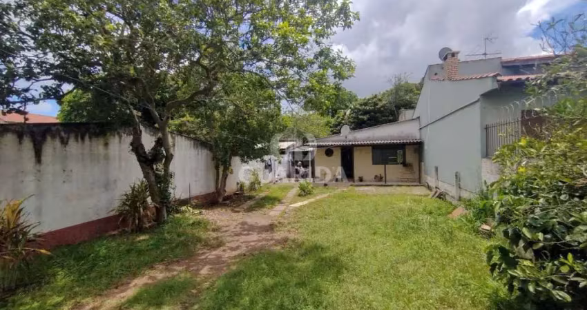 Terreno à venda na Avenida Edgar Pires de Castro, 390, Hípica, Porto Alegre