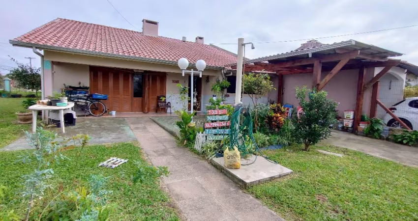 LINDA CASA COM 3 DORMITÓRIOS E 1 SUÍTE, EM CAPÃO NOVO!