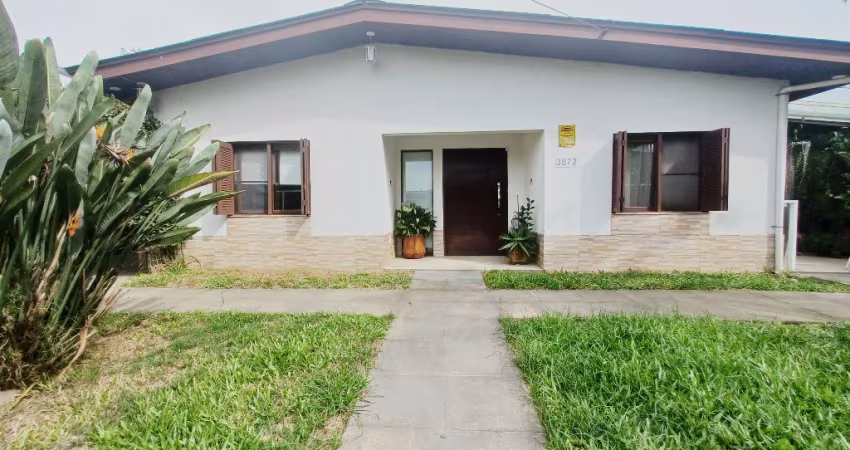 BELA CASA A VENDA EM CAPÃO NOVO!