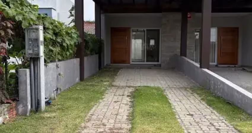 Lindo sobrado com 2 suites em capão novo, capão da canoa-rs!