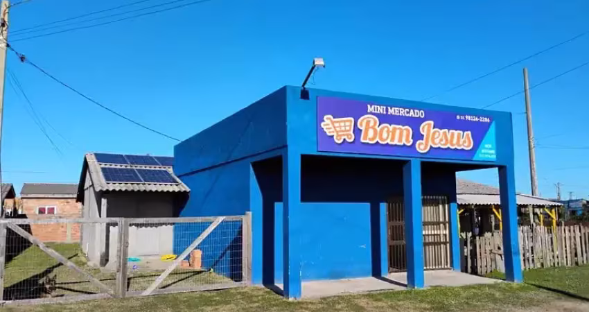 Sala comercial + 2 aptos de 1 dormitórios cada um, em capão novo!